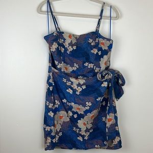 Urban Outfitters women’s blue Juliette wrap front midi dress. Size Large